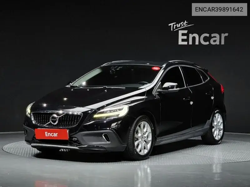 V40 Cross Country D3 VIN: ENCAR39891642 Lot: 39891642