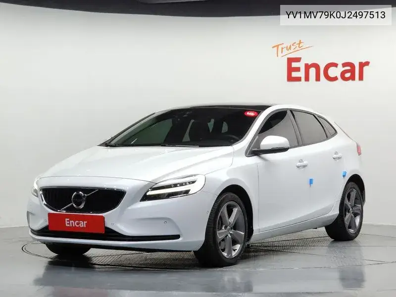 V40 D3 2Nd Generation VIN: YV1MV79K0J2497513 Lot: 39470500
