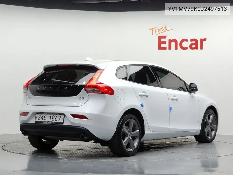 V40 D3 2Nd Generation VIN: YV1MV79K0J2497513 Lot: 39470500