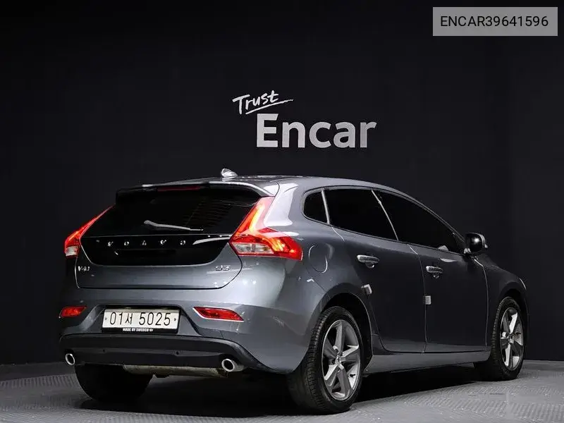 V40 D3 2Nd Generation VIN: ENCAR39641596 Lot: 39641596