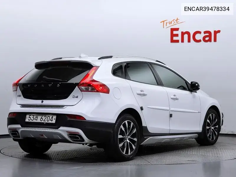 V40 Cross Country D3 VIN: ENCAR39478334 Lot: 39478334