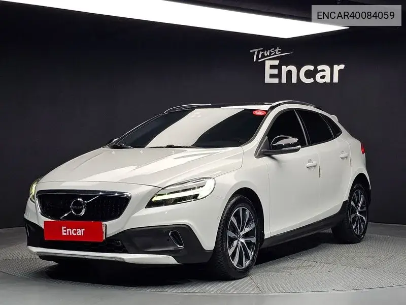 V40 Cross Country D3 VIN: ENCAR40084059 Lot: 40084059