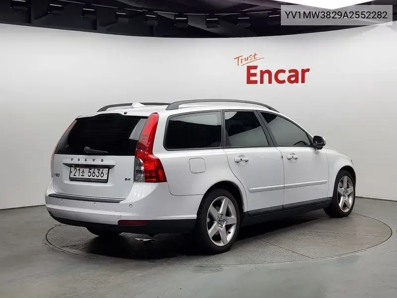 V50 2.4I 2Nd Generation VIN: YV1MW3829A2552282 Lot: 39916091