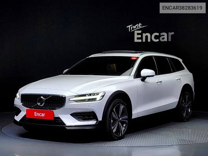 Volvo V60 Cross Country 2Nd Generation B5 Pro Awd VIN: ENCAR38283619 Lot: 38283619