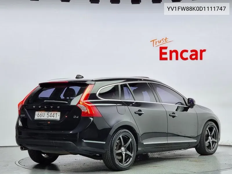 V60 D4 1St Generation VIN: YV1FW88K0D1111747 Lot: 38485562