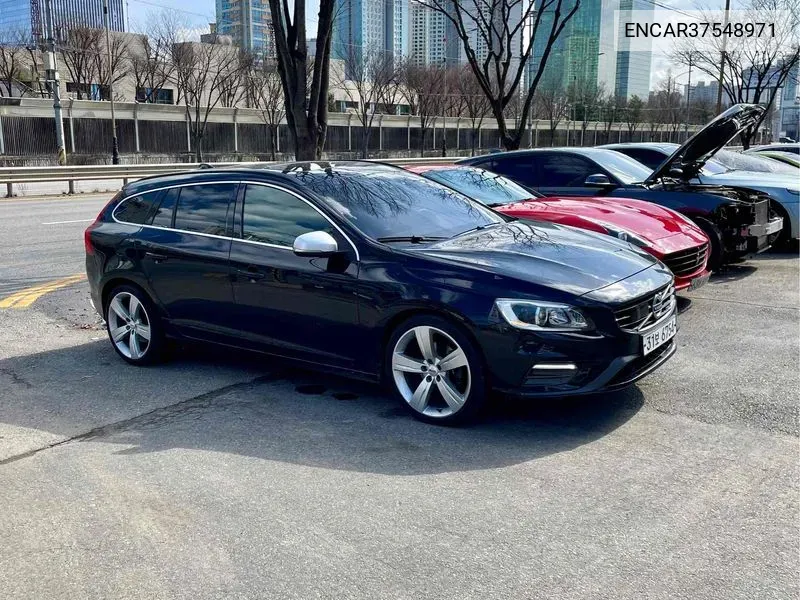 V60D4 R-Design 1St Generation VIN: ENCAR37548971 Lot: 37548971