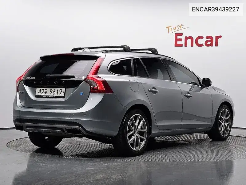 V60 D2 1St Generation VIN: ENCAR39439227 Lot: 39439227
