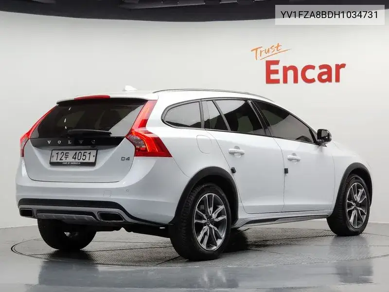 V60 Cross Country D4 VIN: YV1FZA8BDH1034731 Lot: 39571795