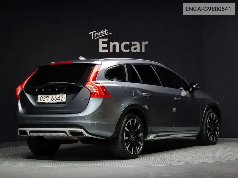 V60 Cross Country D4 Awd VIN: ENCAR39880541 Lot: 39880541
