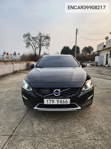 V60 Cross Country T5 Awd VIN: ENCAR39908217 Lot: 39908217