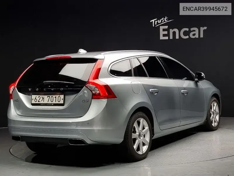 V60 D3 1St Generation VIN: ENCAR39945672 Lot: 39945672