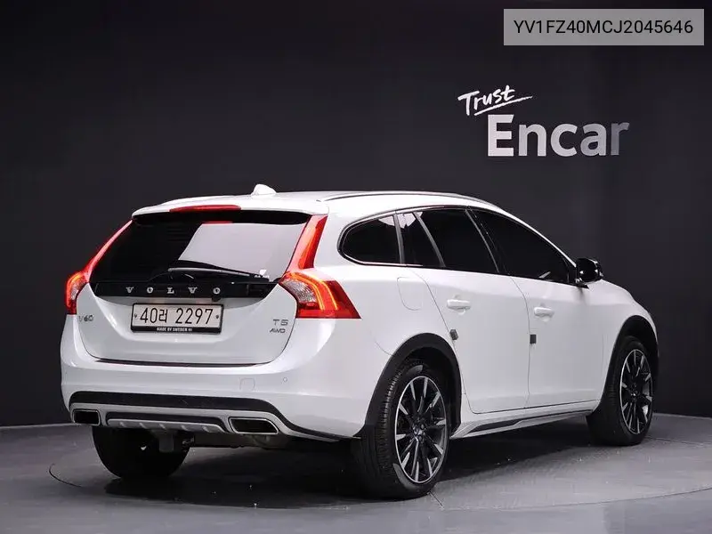 V60 Cross Country T5 Awd VIN: YV1FZ40MCJ2045646 Lot: 40039628