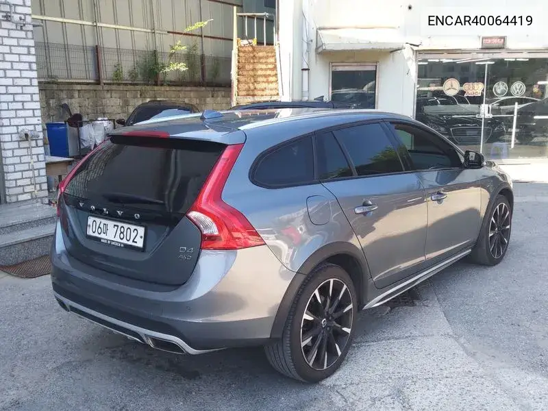 V60 Cross Country D4 Awd VIN: ENCAR40064419 Lot: 40064419