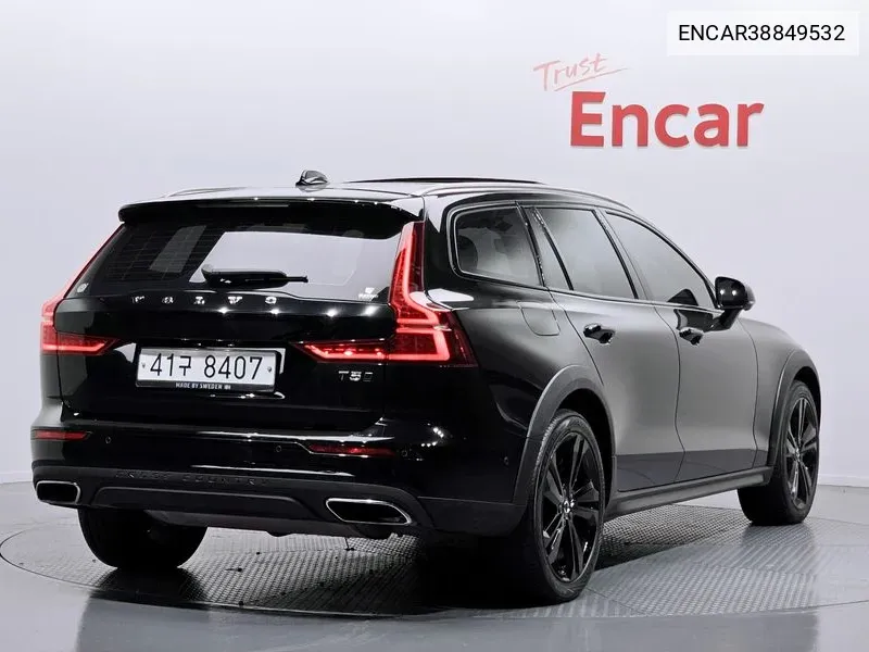 V60 Cross Country 2Nd Generation T5 Pro Awd VIN: ENCAR38849532 Lot: 38849532