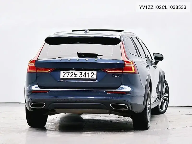 V60 Cross Country 2Nd Generation T5 Pro Awd VIN: YV1ZZ102CL1038533 Lot: 39589077