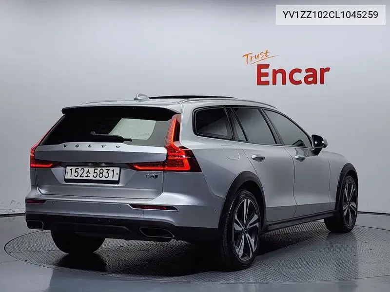 V60 Cross Country 2Nd Generation T5 Pro Awd VIN: YV1ZZ102CL1045259 Lot: 38958533