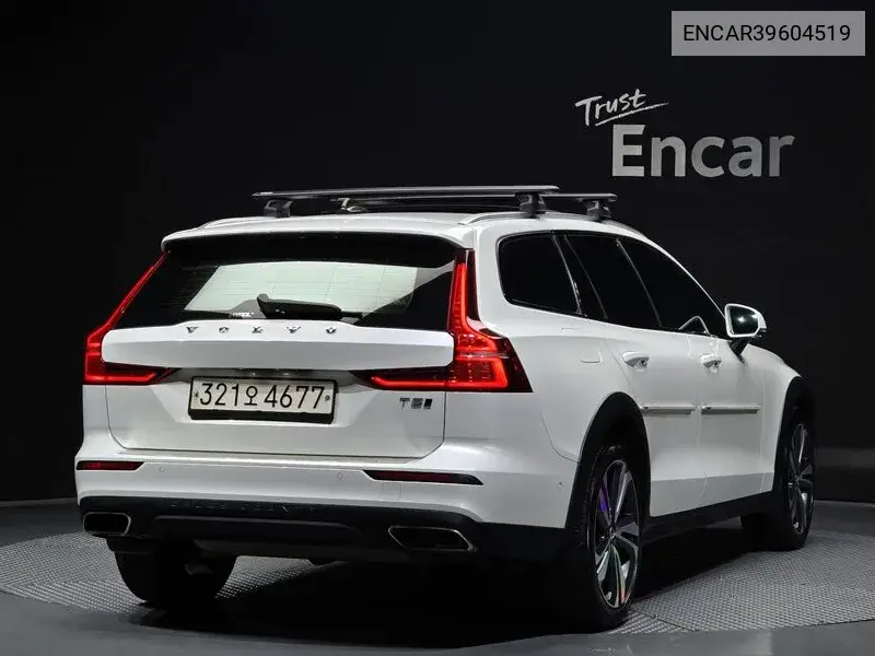 V60 Cross Country 2Nd Generation T5 Pro Awd VIN: ENCAR39604519 Lot: 39604519