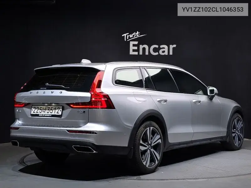 V60 Cross Country 2Nd Generation T5 Pro Awd VIN: YV1ZZ102CL1046353 Lot: 39674078