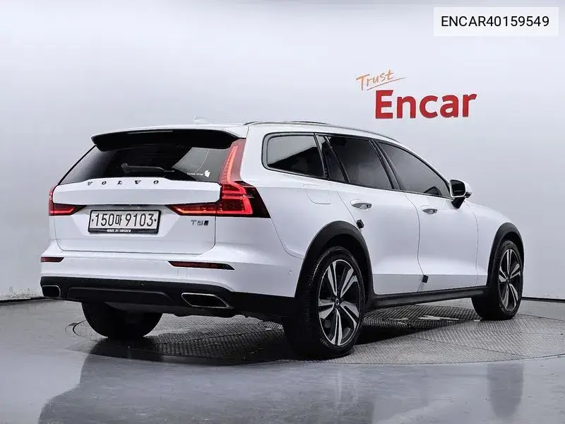 V60 Cross Country 2Nd Generation T5 Pro Awd VIN: ENCAR40159549 Lot: 40159549