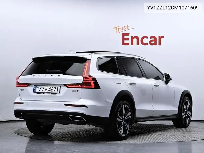 V60 Cross Country 2Nd Generation B5 Pro Awd VIN: YV1ZZL12CM1071609 Lot: 39142300