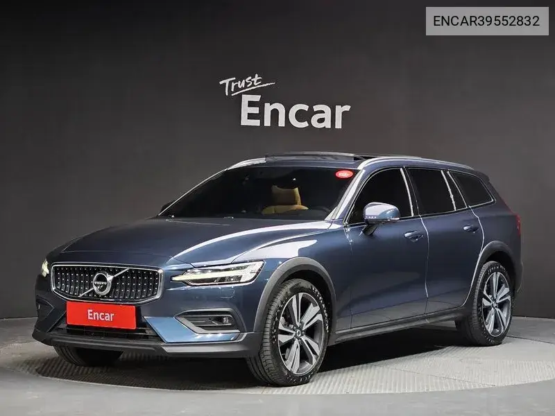 V60 Cross Country 2Nd Generation B5 Pro Awd VIN: ENCAR39552832 Lot: 39552832