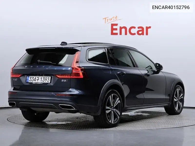 V60 Cross Country 2Nd Generation B5 Pro Awd VIN: ENCAR40152796 Lot: 40152796