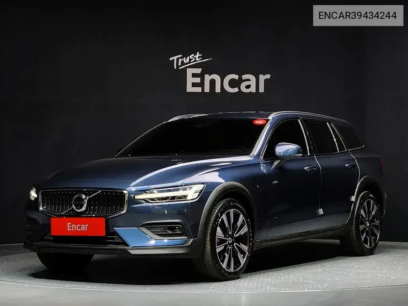 V60 Cross Country 2Nd Generation B5 Ultimate Awd VIN: ENCAR39434244 Lot: 39434244