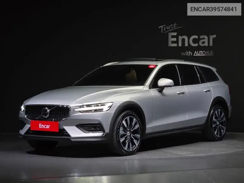 V60 Cross Country 2Nd Generation B5 Ultimate Awd VIN: ENCAR39574841 Lot: 39574841