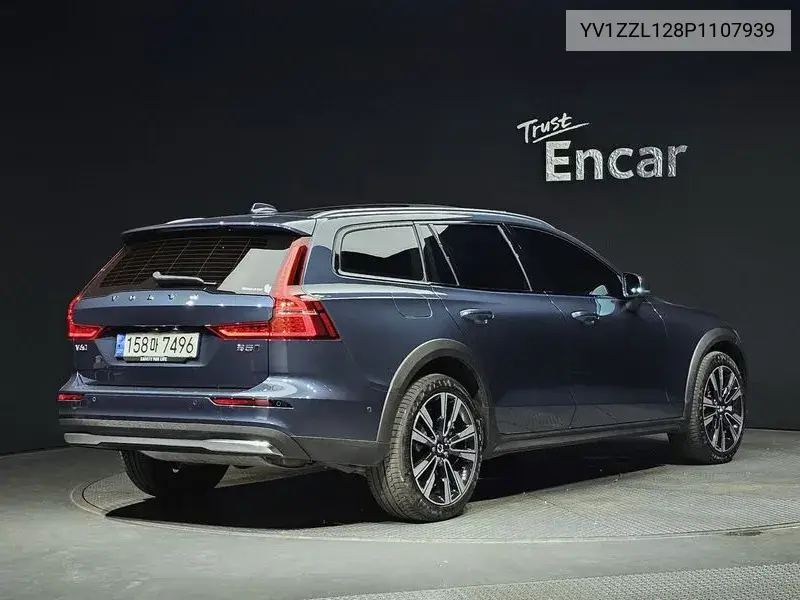 V60 Cross Country 2Nd Generation B5 Ultimate Awd VIN: YV1ZZL128P1107939 Lot: 39836351