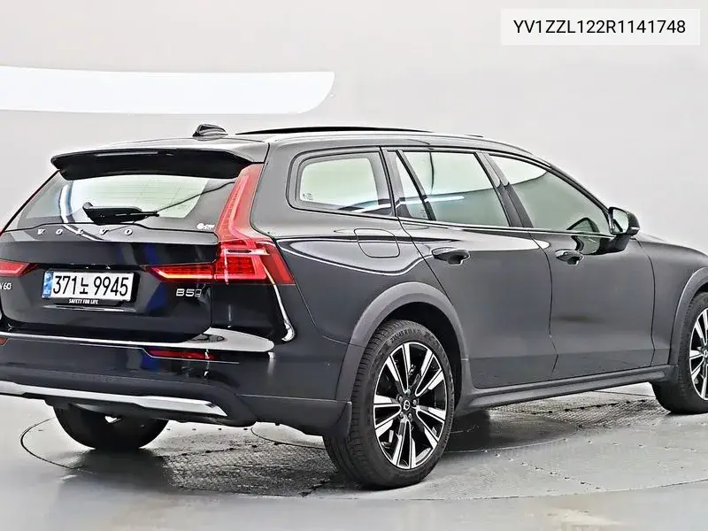 V60 Cross Country 2Nd Generation B5 Ultimate Awd VIN: YV1ZZL122R1141748 Lot: 39776036