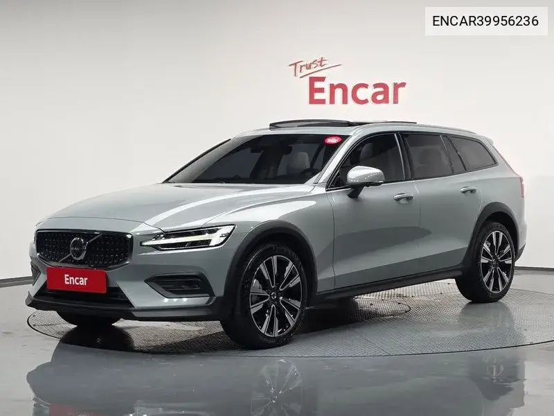 V60 Cross Country 2Nd Generation B5 Ultimate Awd VIN: ENCAR39956236 Lot: 39956236