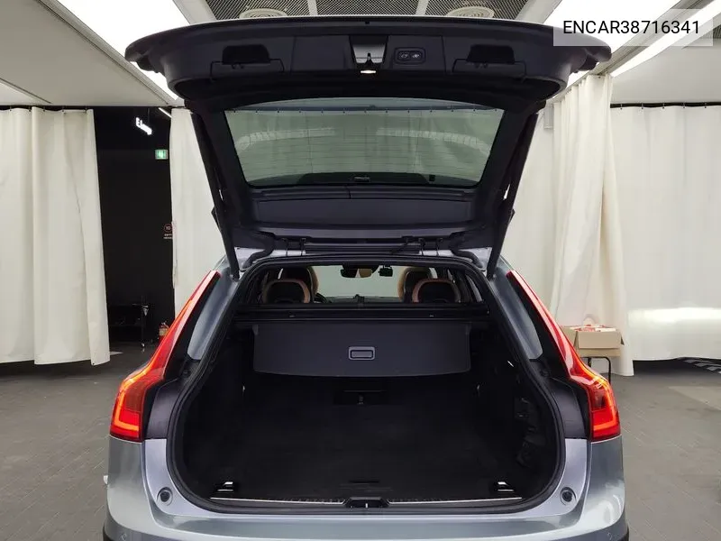 V90 Cross Country D5 Pro Awd VIN: ENCAR38716341 Lot: 38716341