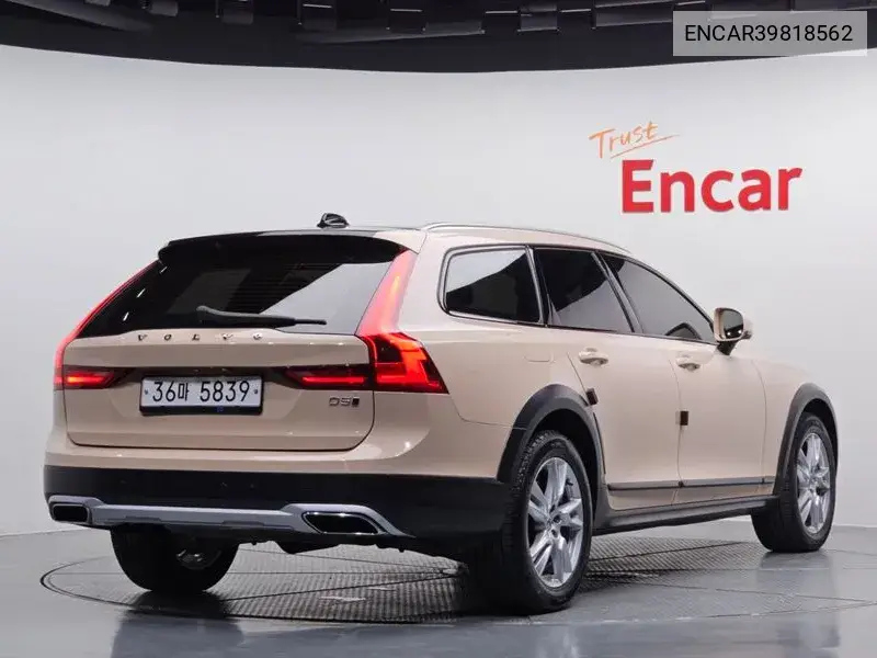 V90 Cross Country D5 Awd VIN: ENCAR39818562 Lot: 39818562