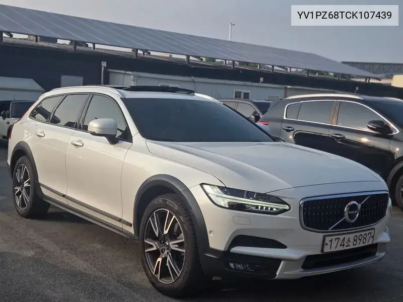 V90 Cross Country D5 Pro Awd VIN: YV1PZ68TCK107439 Lot: 39976502