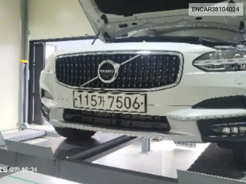 Volvo V90 Cross Country T5 Pro Awd VIN: ENCAR38104024 Lot: 38104024