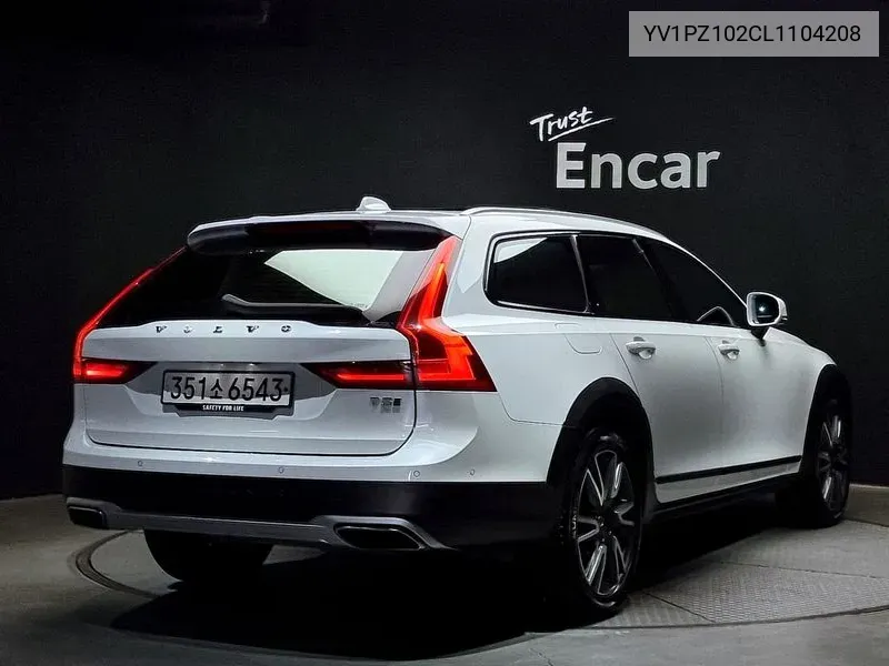 Volvo V90 Cross Country T5 Pro Awd VIN: YV1PZ102CL1104208 Lot: 38142774