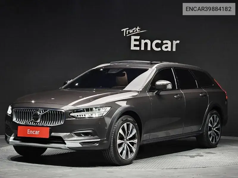 V90 Cross Country B5 Pro Awd VIN: ENCAR39884182 Lot: 39884182