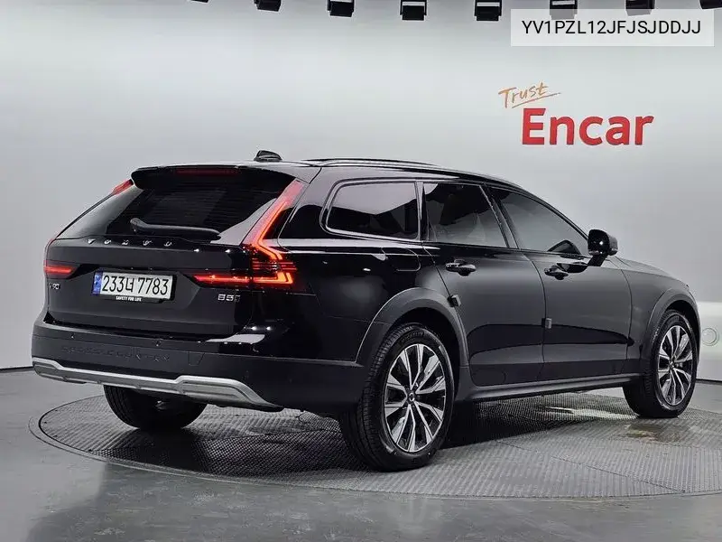 V90 Cross Country B5 Ultimate Awd VIN: YV1PZL12JFJSJDDJJ Lot: 39867945