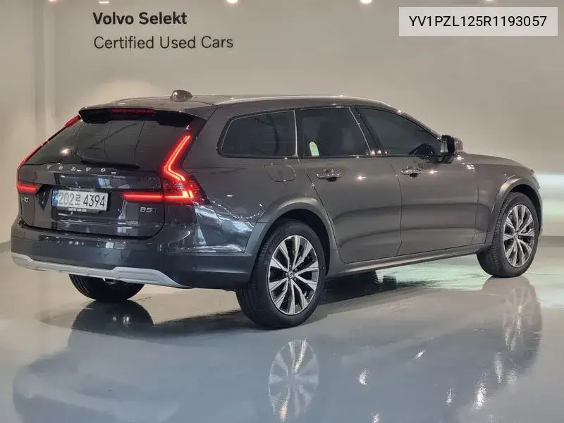 V90 Cross Country B5 Ultimate Awd VIN: YV1PZL125R1193057 Lot: 40010793