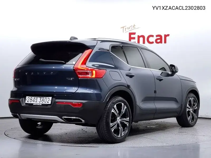 Xc40 T4 Inscription VIN: YV1XZACACL2302803 Lot: 39935883