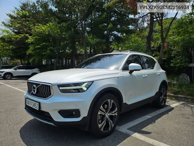 Xc40 B4 Instruction VIN: YV1XZK92CM2256934 Lot: 39640333