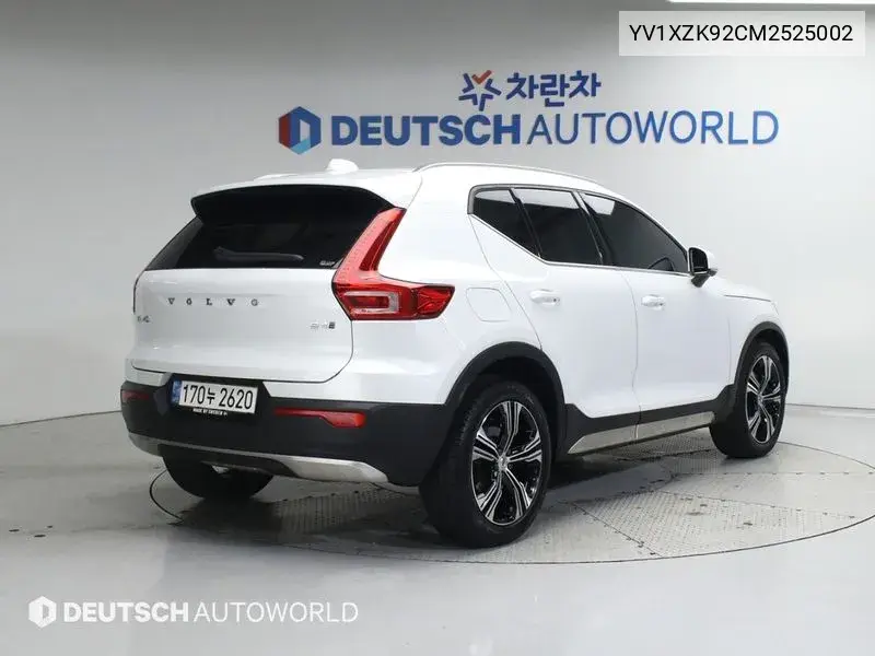 Xc40 B4 Inscription VIN: YV1XZK92CM2525002 Lot: 39935375