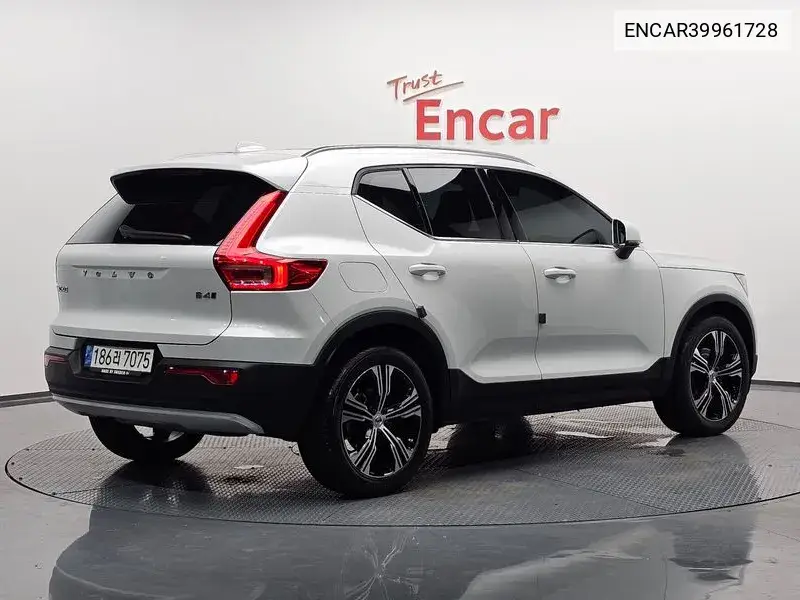 Xc40 B4 Inscription VIN: ENCAR39961728 Lot: 39961728
