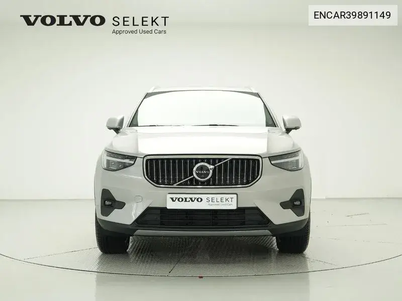 Xc40 B4 Ultra Bright VIN: ENCAR39891149 Lot: 39891149