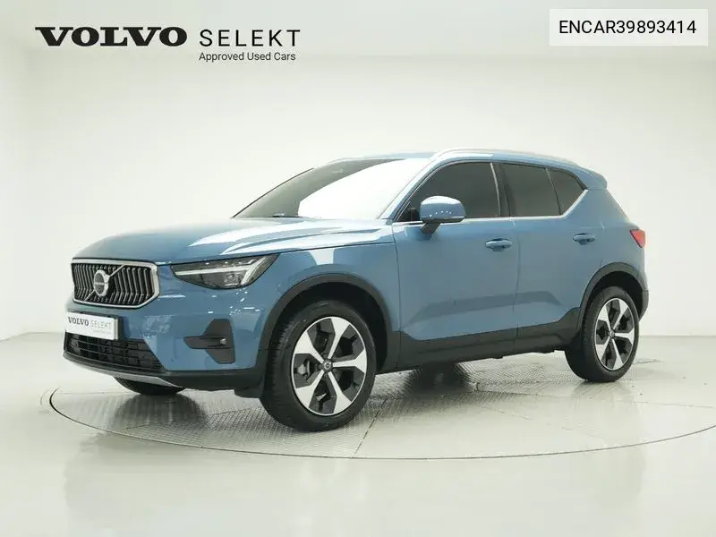 Xc40 B4 Ultra Bright VIN: ENCAR39893414 Lot: 39893414