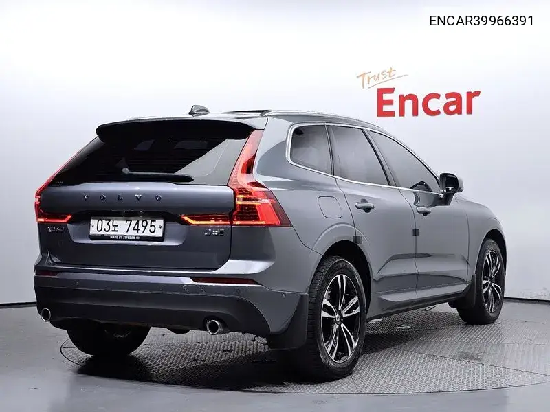 Xc60 2Nd Generation D5 Momentum VIN: ENCAR39966391 Lot: 39966391