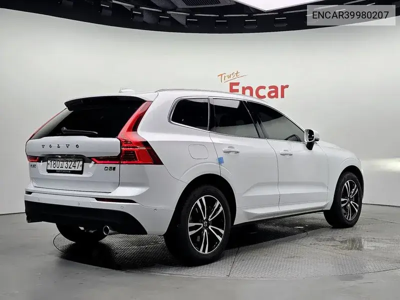 Xc60 2Nd Generation D5 Momentum VIN: ENCAR39980207 Lot: 39980207