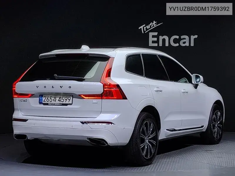 Xc60 2Nd Generation T8 Inscription VIN: YV1UZBR0DM1759392 Lot: 39951046
