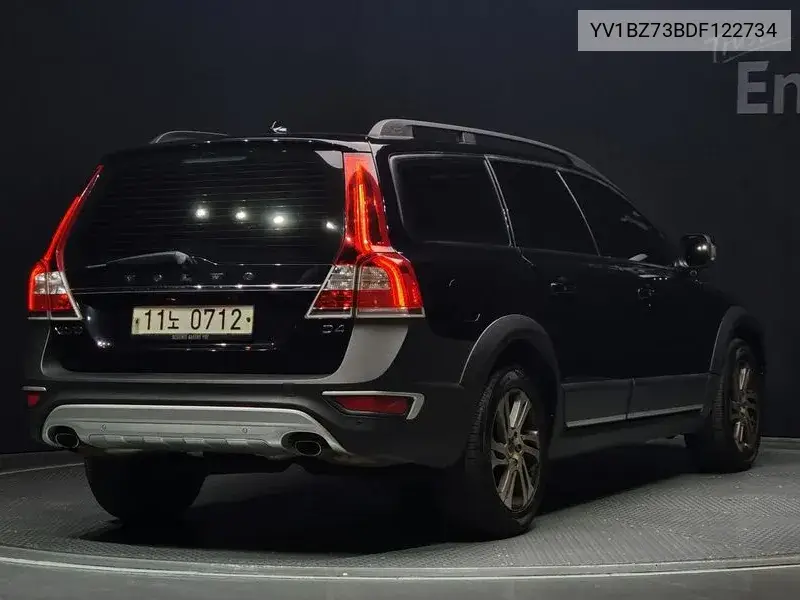 Xc70 D4 3Rd Generation VIN: YV1BZ73BDF122734 Lot: 39549153