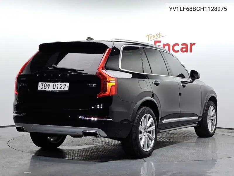 Xc90 2Nd Generation D5 Inscription VIN: YV1LF68BCH1128975 Lot: 40114632